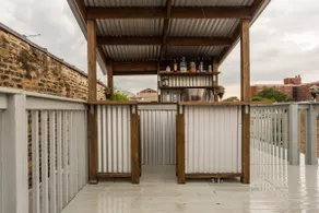 Stunning 2 Floor Apt w with Rooftop Deck!!! - Image 2