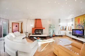 Unique villa with beautiful pool - Image 3