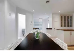 House with parking, pool, secluded backyard. - Image 4