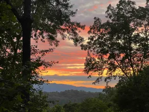 Welcome to Stuart Mountain Hideaway! - Image 3