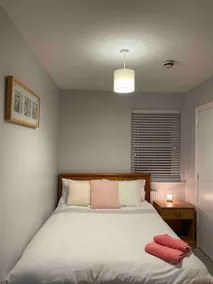 Malvern Apartment - Image 2
