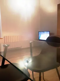 Comfortable 2-room apartment on the ground floor near the city center. - Image 3