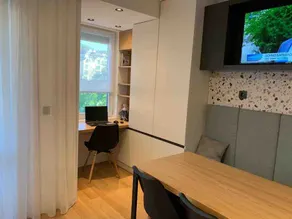 LUXURIOUS ONE BEDROOM STUDIO IN TOP CENTER - Image 2