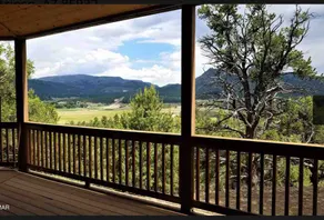 Spectacular Spacious Cabin in the High Mountains - Image 3