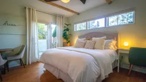 Paradiso RETREATwith private PATIO/VIEWS - Image 3