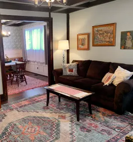 Boho Bungalow off Main-one block from Lovely Park - Image 4