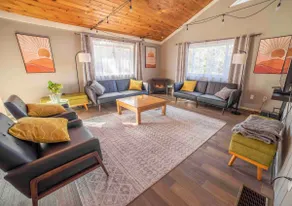 Large Secluded Berkshire Home - Image 2