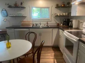 Cozy w/ Fenced Yard. Walkable & Family-Friendly - Image 2