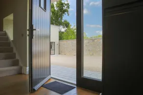 5* Self Catering - Image 3