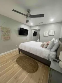Cozy & newly remodeled home! - Image 5