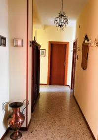 Tatones' House - Image 5