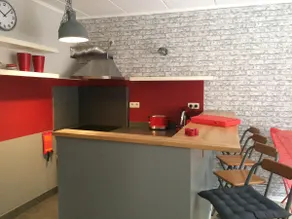 In Namur itself, apartment with terrace, free parking - Image 2