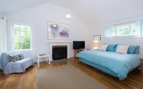 Artists Sag Harbor Village Retreat - Image 2