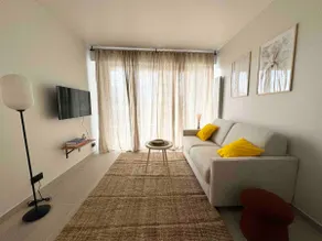 Beautiful loft-terrace in Suresnes - Image 3