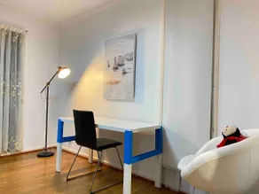 Hawker 4BR House（Air-Con, WiFi, Netflix, Parking） - Image 5