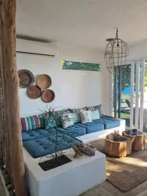 Cozy romantic getaway beachfront, villa + pool - Image 3