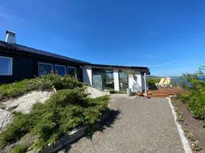 Villa with meadow & great view. 8 min. from Bergen - Image 2