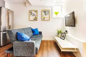 Lawrence Park 2B/2Ba Bsmt Apt|Parking| Near Subway - Image 2