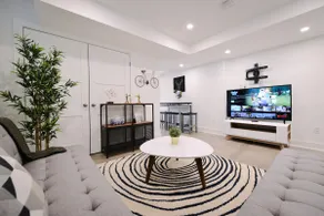 ⭐️Private Patio Oasis⭐️ Top Rated Flat⭐️ - Image 2