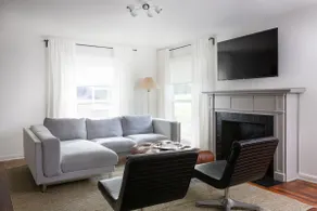 Uptown Scandi Bungalow - King Beds - Image 5