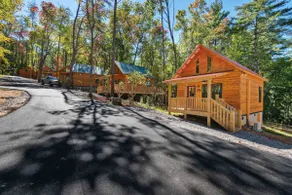 Cozy Cabin Hideaway - Image 2