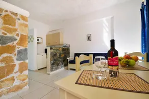 Studio apartment by the sea. - Image 4