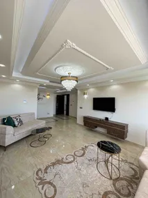 Luxury 3 Bedrooms Apartment Sea View - Image 5