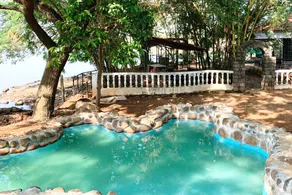 The Farmhouse- Lakefront Villa with a Private Pool - Image 5