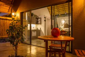 Romantic suite - Hoedspruit, close to Kruger - Image 5