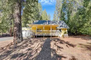 Mountain Getaway near skiing, hiking, and lakes - Image 3