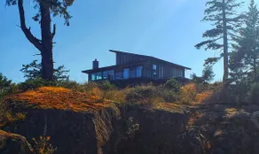 Malahat Mountain Retreat, gorgeous views - Image 4