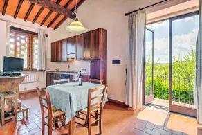 A Vineyard Apartment Retreat - Image 4