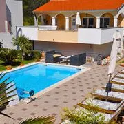 Villa Vanilla with Heated Pool - Image 5