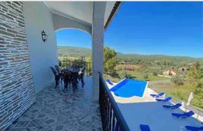 VILA FLOR LUXURY VILLA WITH STUNNING POOL, ARGANIL - Image 5