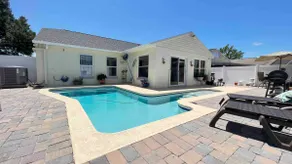 ✨️Modern Suite with POOL- Close to All Parks!🎡 - Image 2
