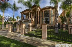Beautiful spacious home/salt water pool in Encino. - Image 2