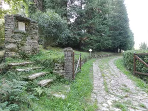 Villa en una zona montañosa y tranquila detrás de las Cinque Terre, gran zona verde. - Image 5