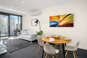 Orianna - Stylish Designer Pad *WiFi Park Gym Pool - Image 3