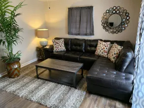 Very Comfortable - Image 5