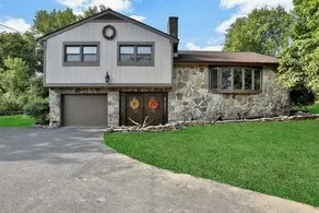 Charming Vacation House w/ Pool & HotTub - Image 3