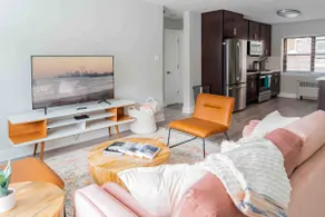 Modern Aesthetic 2BR in Evanston Near the Beach - Image 4