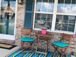 Sleeps 7, 3 bedrooms, 2 Fl bath duplex Parking - Image 3
