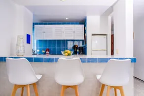 Beachfront | Stunning Views | Walk to Dining & Fun - Image 3