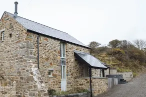 The Mill House, NOLTON HAVEN Convient aux familles et aux animaux de compagnie avec bain à remous et poêle à bois - Image 2
