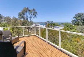 Foreshore - Spacious Metung Escape - Image 3
