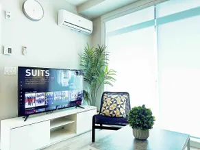 Brand new 2BR modern home near airport & shopping - Image 3