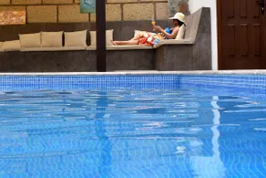 Villa med privat pool, havudsigt og golf - Image 4
