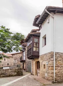 Charming house in Cabuerniga, Cantabria - Image 3