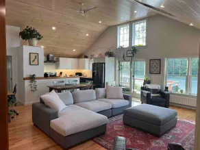 Tranquil 4br/2ba Modern Lake House on Hobbs Pond - Image 4