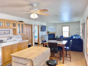 Captain’s Quarters, Algoma - Door County - Image 4